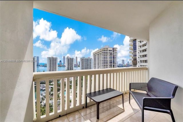 1000 W Island Blvd 2508, Aventura, FL 33160