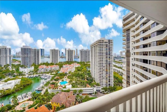 1000 W Island Blvd 2508, Aventura, FL 33160