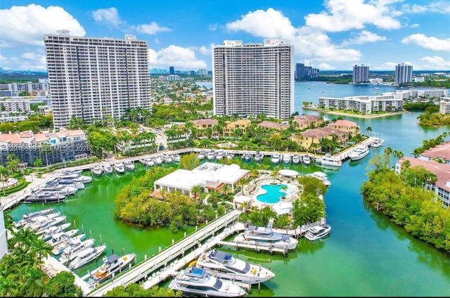 1000 W Island Blvd 2508, Aventura, FL 33160