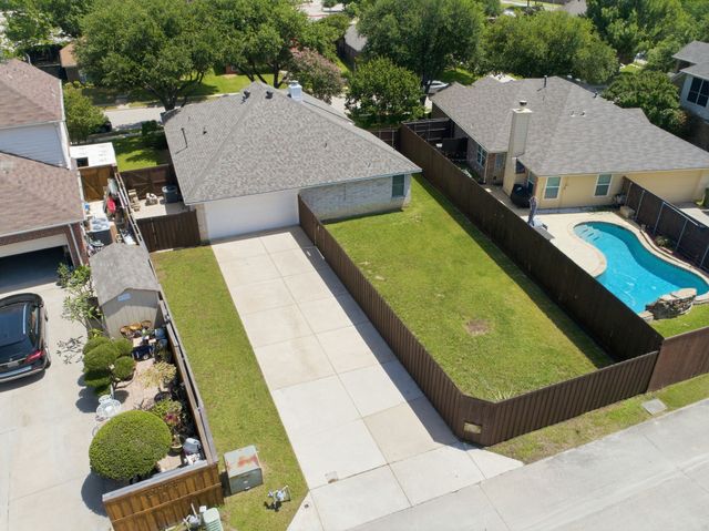 1108 Raleigh Drive, Lewisville, TX 75077