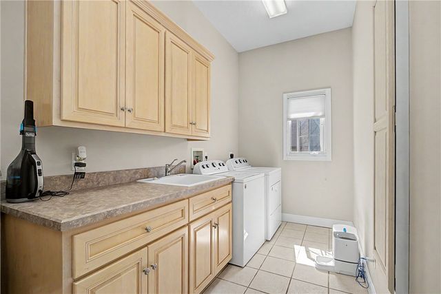 775 Lennox Court, Tipp City, OH 45371