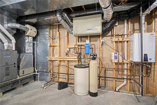 775 Lennox Court, Tipp City, OH 45371