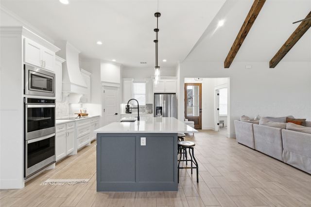 815 Wind River Pass, Azle, TX 76020