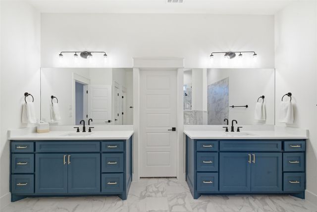 815 Wind River Pass, Azle, TX 76020