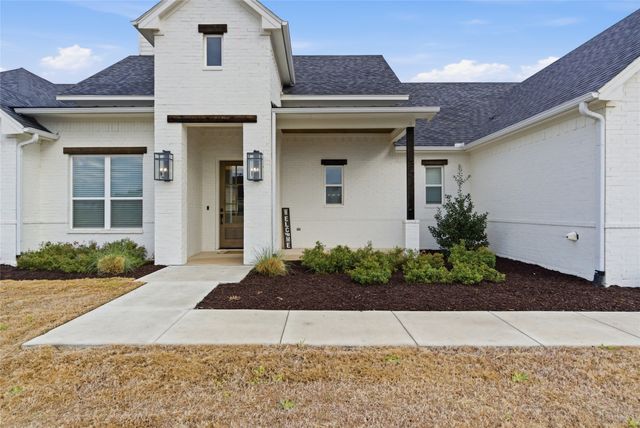 815 Wind River Pass, Azle, TX 76020