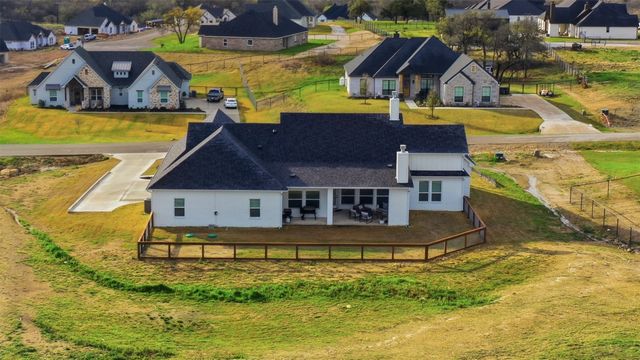 815 Wind River Pass, Azle, TX 76020