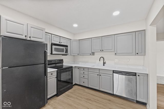 2525 Brewster Road, Indianapolis, IN 46268