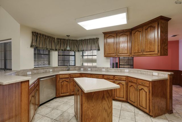 3102 LOMBARD DRIVE, Wichita Falls, TX 76309