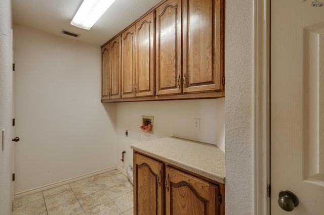 3102 LOMBARD DRIVE, Wichita Falls, TX 76309