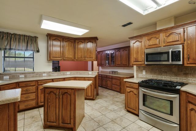 3102 LOMBARD DRIVE, Wichita Falls, TX 76309