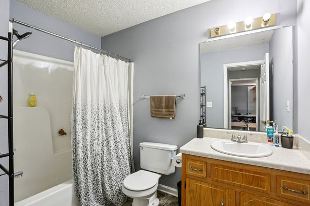 260 Audrea Ln, Clarksville, TN 37042