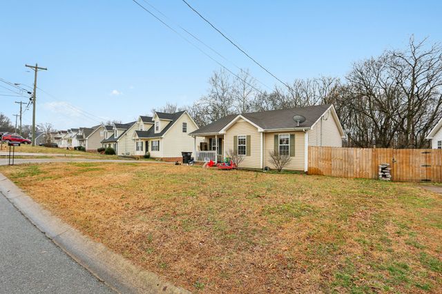 260 Audrea Ln, Clarksville, TN 37042