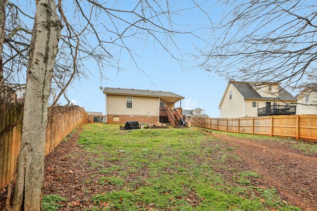 260 Audrea Ln, Clarksville, TN 37042