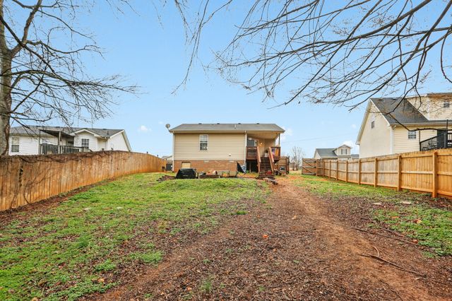 260 Audrea Ln, Clarksville, TN 37042