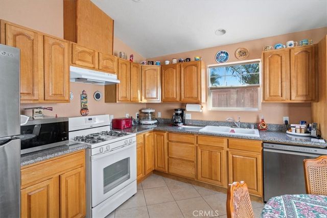 53011 Climber Court, Lake Elsinore, CA 92532