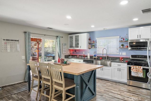 53011 Climber Court, Lake Elsinore, CA 92532