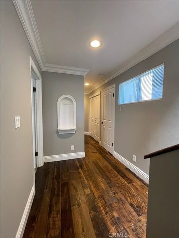 130 30th Street, Hermosa Beach, CA 90254