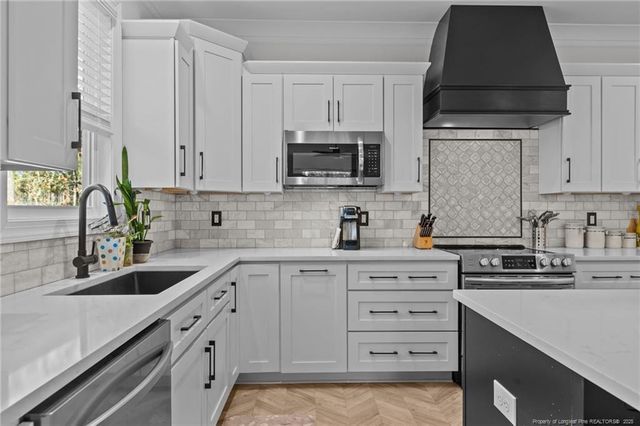 15601 Vista Point Court, Wagram, NC 28396