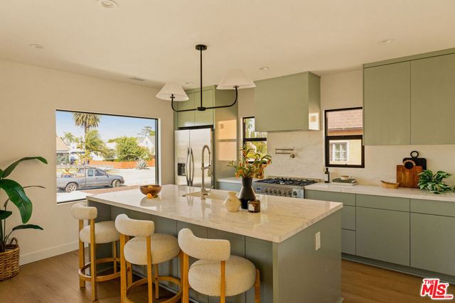 2228 W 76th Street, Inglewood, CA 90305