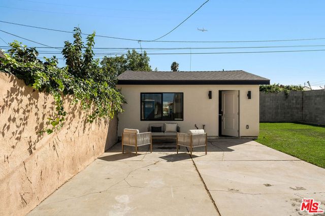 2228 W 76th Street, Inglewood, CA 90305