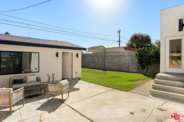 2228 W 76th Street, Inglewood, CA 90305