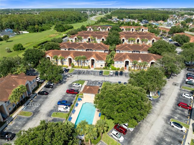 522 VILLA DEL SOL CIRCLE 201, Orlando, FL 32824