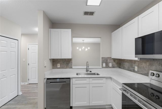 522 VILLA DEL SOL CIRCLE 201, Orlando, FL 32824