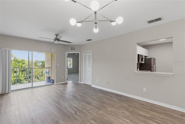 522 VILLA DEL SOL CIRCLE 201, Orlando, FL 32824