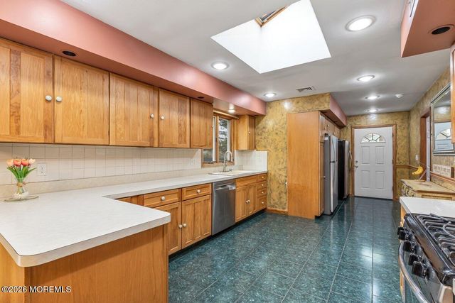 39 Wooley Street, Matawan, NJ 07747