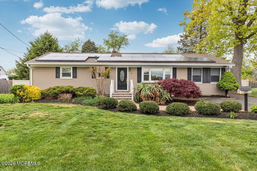 39 Wooley Street, Matawan, NJ 07747