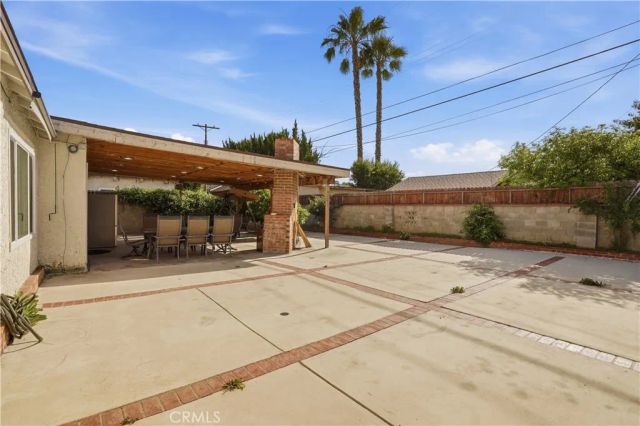 6949 Aura Avenue, Reseda, CA 91335