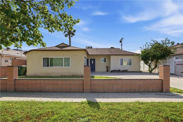 6949 Aura Avenue, Reseda, CA 91335