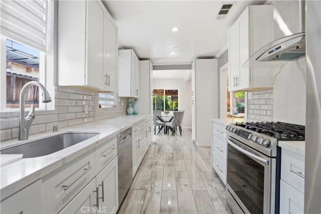 6949 Aura Avenue, Reseda, CA 91335