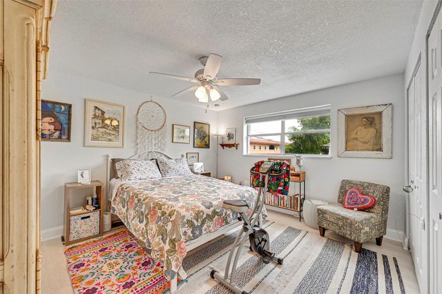 2715 NE 49th Street, Fort Lauderdale, FL 33308