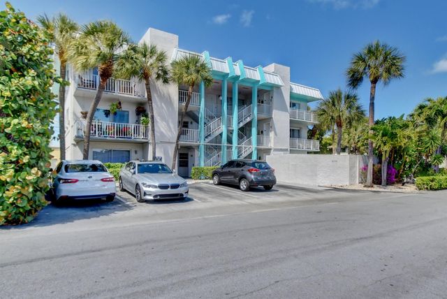 2715 NE 49th Street, Fort Lauderdale, FL 33308