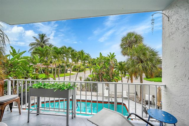 2715 NE 49th Street, Fort Lauderdale, FL 33308