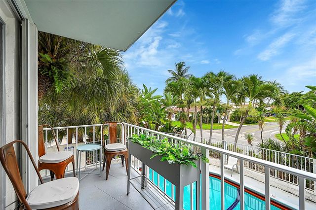 2715 NE 49th Street, Fort Lauderdale, FL 33308