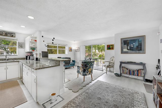 2715 NE 49th Street, Fort Lauderdale, FL 33308
