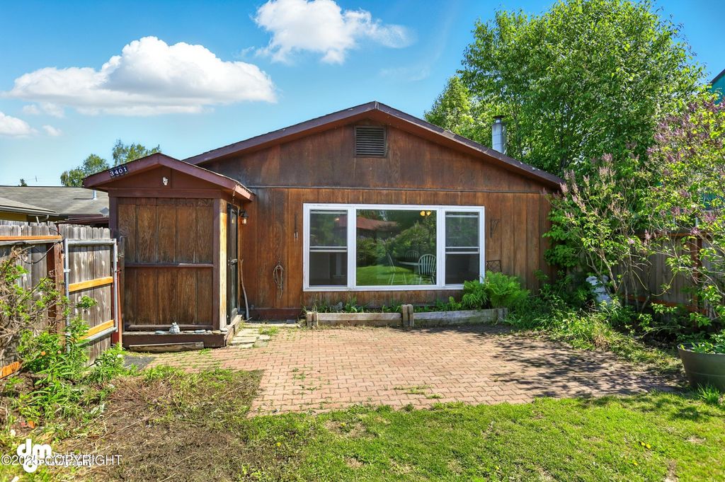 3401 Lois Drive, Anchorage, AK 99517