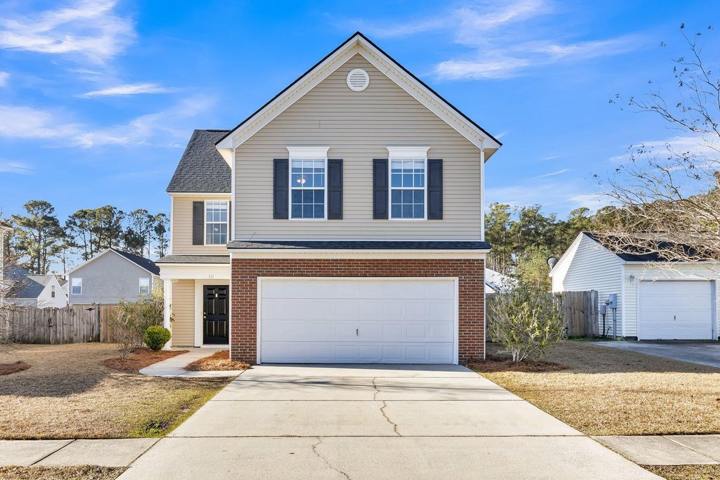 131 Patriot Lane, Summerville, SC 29486