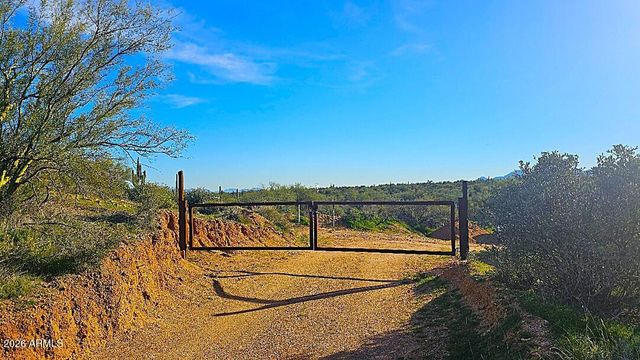 142X4 E MONTELLO Road -, Scottsdale, AZ 85262