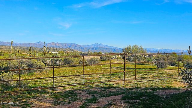 142X4 E MONTELLO Road -, Scottsdale, AZ 85262