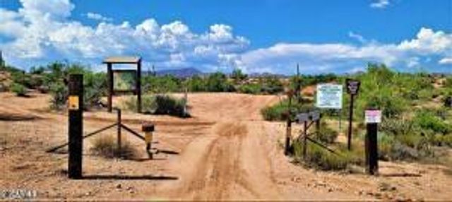 142X4 E MONTELLO Road -, Scottsdale, AZ 85262