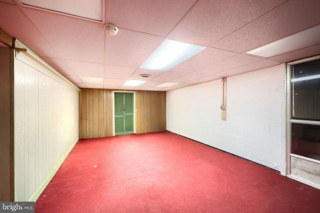 2551 BERKSHIRE LN, Dover, PA 17315