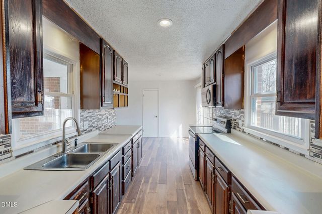 6740 Guess Road, Hillsborough, NC 27278