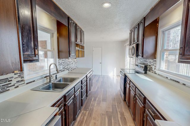 6740 Guess Road, Hillsborough, NC 27278