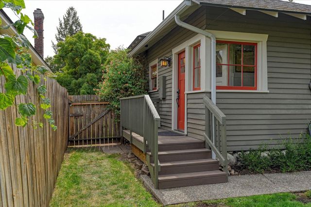 2612 W Dean Ave, Spokane, WA 99201
