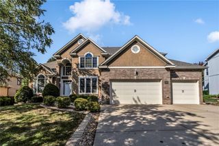 8904 NE 89th Street, Kansas City, MO 64157