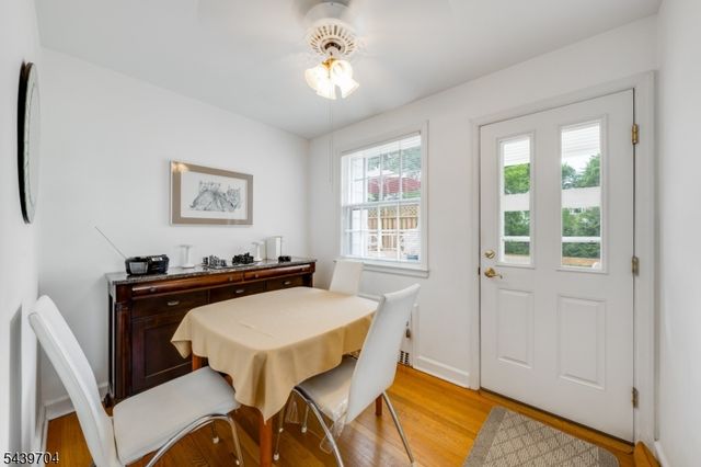 31 Briant Pkwy, Summit City, NJ 07901