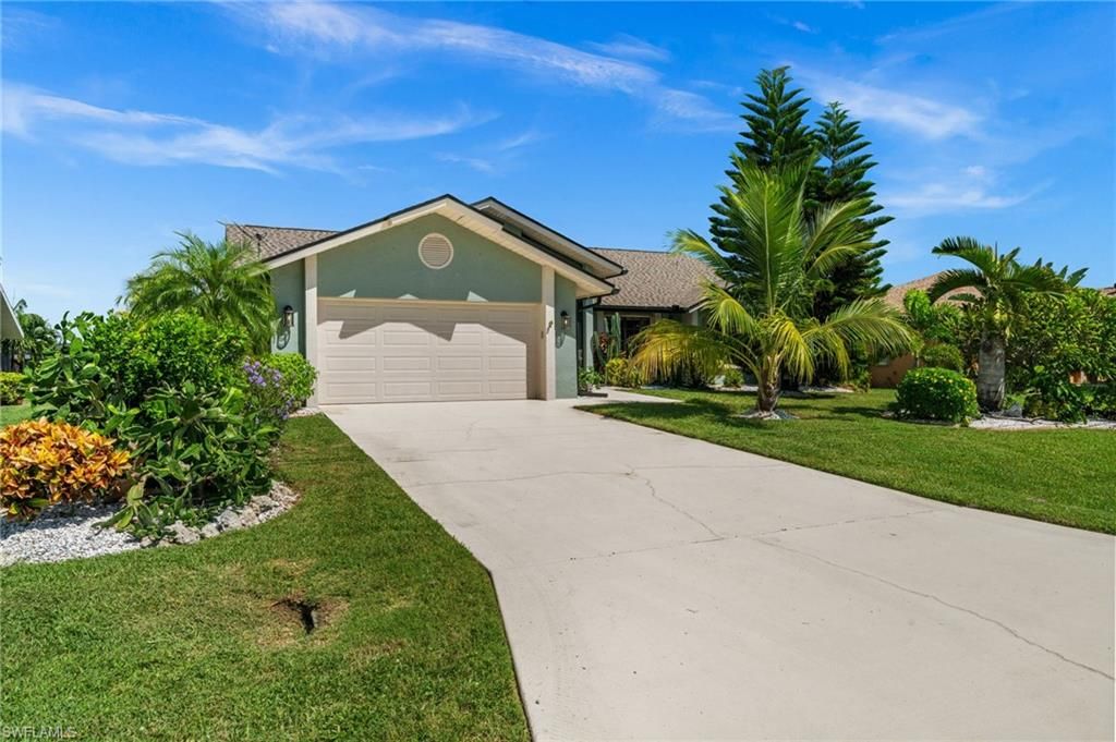 1405 SE 23rd TER, Cape Coral, FL 33990